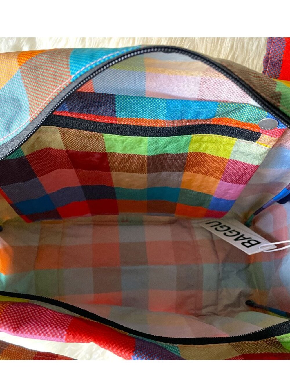 NWT Baggu Small Cloud Carry-on - Madras - Picture 3 of 7